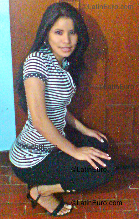 Date this foxy Colombia girl Katerin from Cucuta C8951