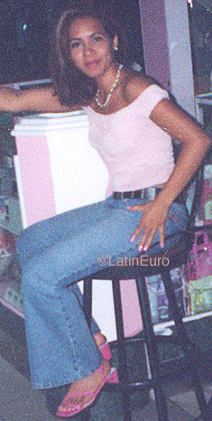 Date this voluptuous Honduras girl Gladis from Tegucigalpa N3881