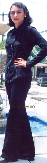Date this stunning Any Country girl Sandra from  N3867