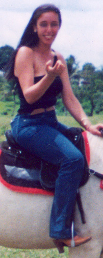 Date this sultry Brazil girl Elaine from GUARULHOS B9963