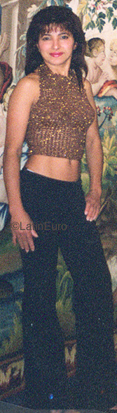 Date this delightful Brazil girl Ester from  B9925