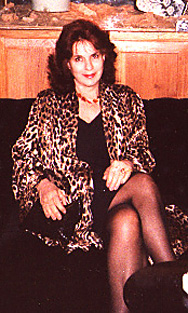 Date this hot Brazil girl Jeanet from SAO PAULO B9955