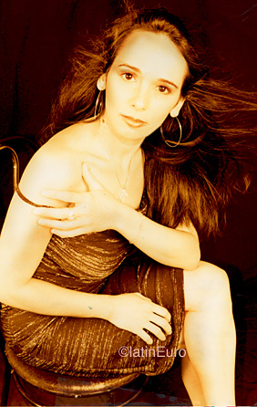 Date this voluptuous Brazil girl Marcia from JESUITAS B9928