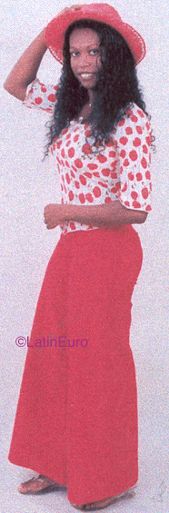 Date this beautiful Brazil girl Maria from MACEIO B9901