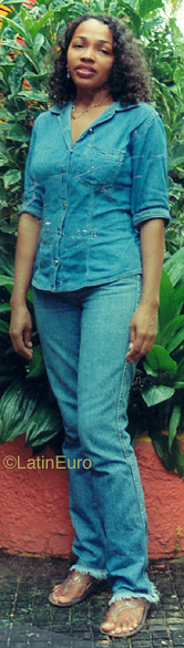 Date this attractive Brazil girl Maria from MACAPA B9926