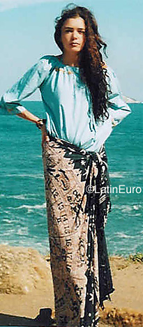 Date this happy Brazil girl Marisia from RIO DE JANEIRO B9850