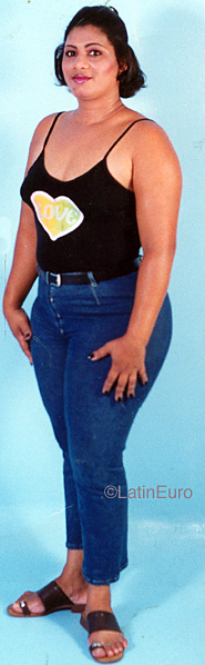 Date this charming Dominican Republic girl Martha from Santo Domingo N3807