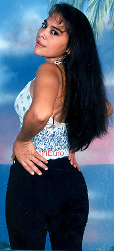 Date this exotic Honduras girl Maura from San Pedro Sula N3813