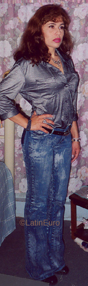 Date this delightful Brazil girl Rosana from  B9961