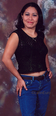 Date this gorgeous Honduras girl Silvia from San Pedro Sula N3826