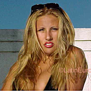 Date this sultry Brazil girl Etelvina from  B9730