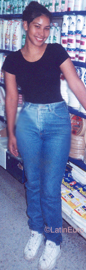 Date this lovely Honduras girl Karla from La Ceiba N3794