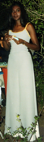 Date this good-looking Brazil girl Cristiane from  B9654