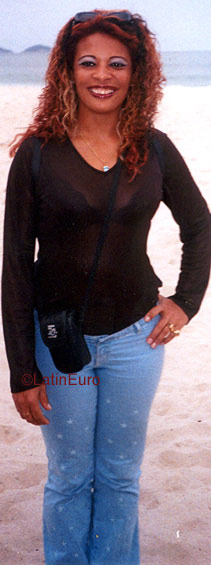 Date this nice looking Brazil girl Josete from VIDIGAL B9683