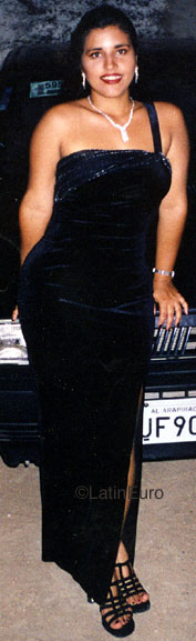 Date this voluptuous Brazil girl Silvania from SAO PAULO B9500
