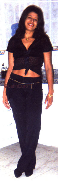 Date this hard body Brazil girl Delci from ARUJA B9419