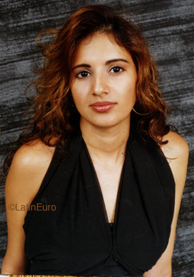 Date this fun Brazil girl Aline from CATALAO B9088