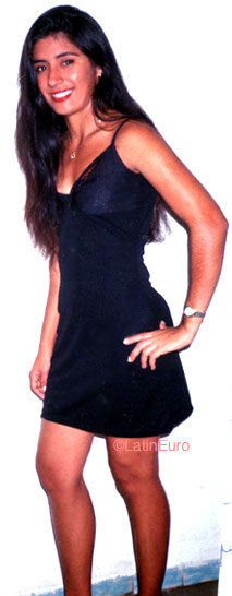 Date this good-looking Brazil girl Ivoneide from INDEPENDENCIA B9082