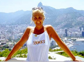 Date this cute Brazil girl Luciana from SANTO ANDRE B9091