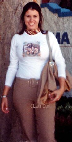 Date this happy Brazil girl Raquel from  B9065