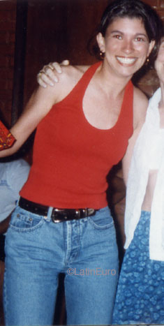 Date this foxy Brazil girl Yosiane from VICOSA B9096