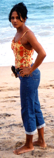 Date this cute Brazil girl Vilma from RIO DAS OSTRAS B9100