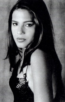 Date this sultry Brazil girl Leidiane from SANTO AMARO B8932