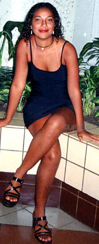 Date this hot Brazil girl Thais from ARACAJU B8937