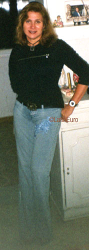 Date this athletic Brazil girl Helena from RIO DE JANEIRO B8863