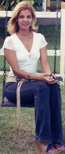 Date this happy Brazil girl Luciana from RECIFE B8859