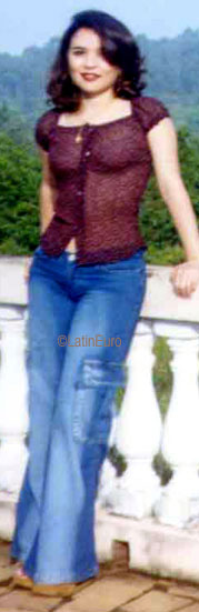 Date this charming Brazil girl Sandra from CURITIBA B8909