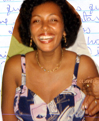 Date this foxy Brazil girl Miralva from SALVADOR B8800