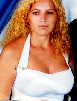 Date this georgeous Brazil girl Tania from CUIABA B8826