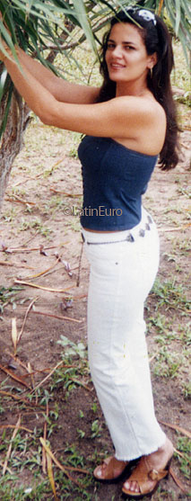 Date this happy Brazil girl Veronica from VILA VELHA B8796
