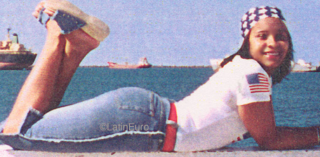 Date this hard body Honduras girl Kathia from  N3988