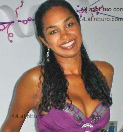 Date this happy Brazil girl Katia from Recife BR72