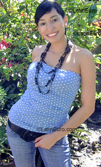 Date this sultry Dominican Republic girl Barbara from Santiago DO65