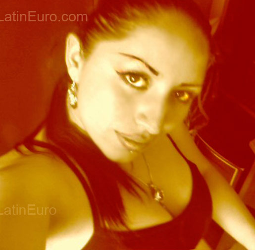 Date this hard body Colombia girl Andrea Viviana from Bogota CO71