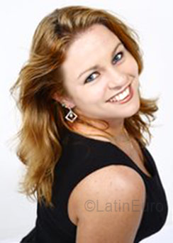 Date this happy Brazil girl Angela from Blumenau BR135