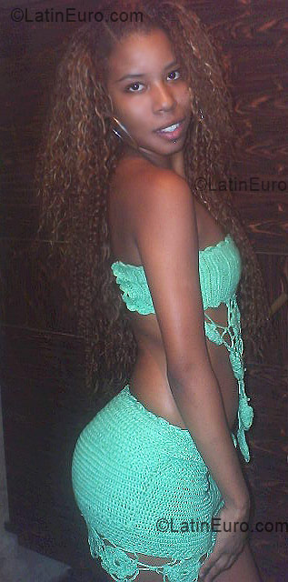 Date this good-looking Brazil girl Indiana from Sao Goncalo BR138