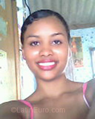 Date this hard body Colombia girl Laura from Barranquilla CO110