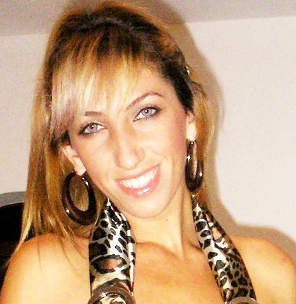 Date this gorgeous Brazil girl Cristiane from São Pedro BR257