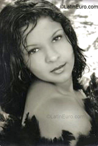 Date this young Brazil girl Alicia from Itatiba BR349