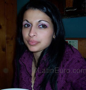 Date this cute United Kingdom girl UNIQUE from Manchester GB43