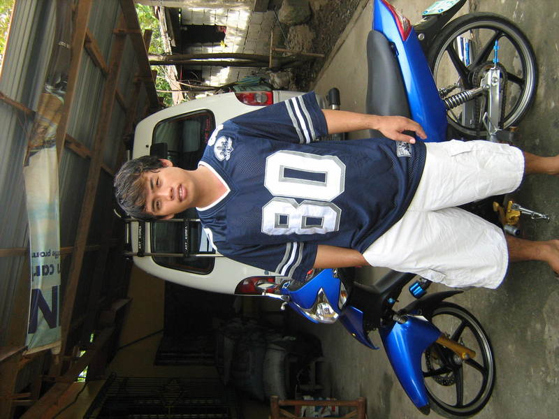 Date this passionate Philippines man Bul from Calamba,laguna PH7