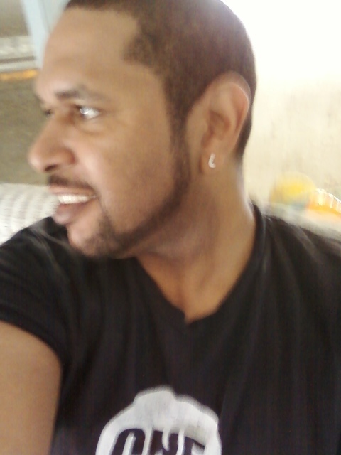 Date this funny Dominican Republic man Jonathan from Chicago DO310