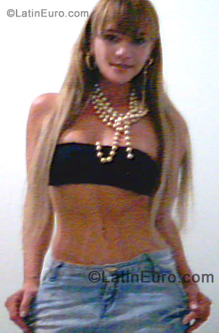 Date this beautiful Brazil girl Emily from Criciuma BR506