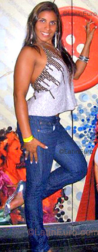 Date this nice looking Brazil girl Cacau from Rio de Janeiro BR577