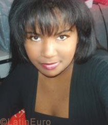 Date this hot Brazil girl Edna from Sao Paulo BR672