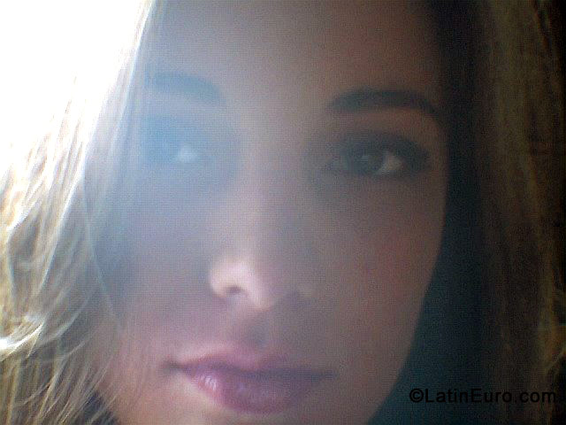 Date this attractive Brazil girl Erica Roberta from Porto Feliz BR698